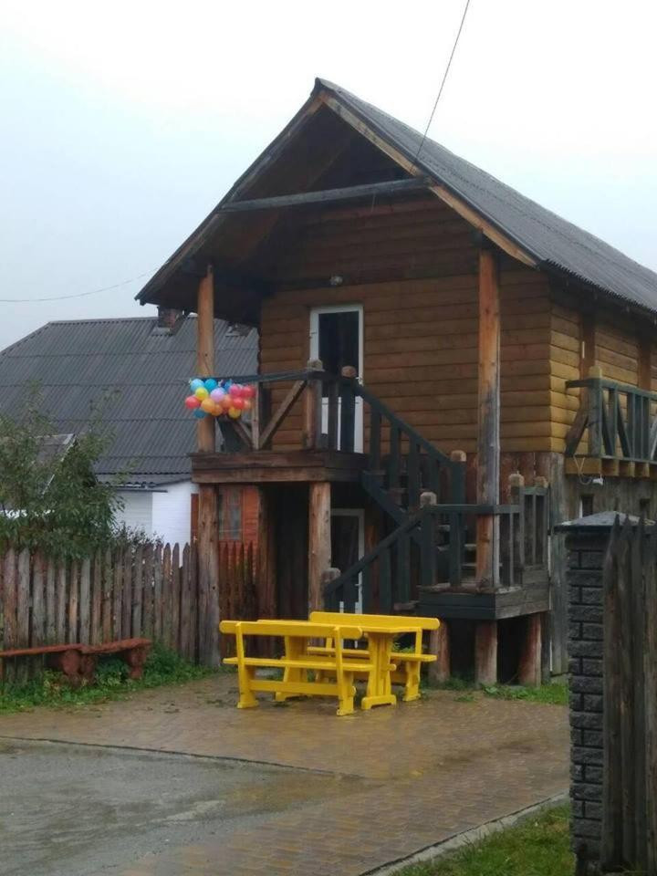 Хостел "Трутень" Vorohta Exterior foto